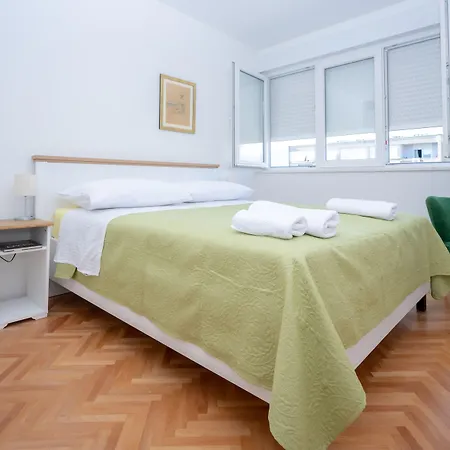 Billie With Balcony 아파트 스플리트