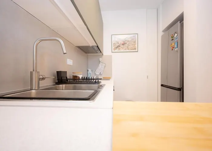 Billie With Balcony *