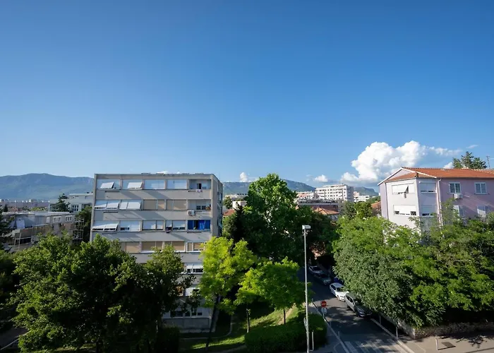 Billie With Balcony * 스플리트