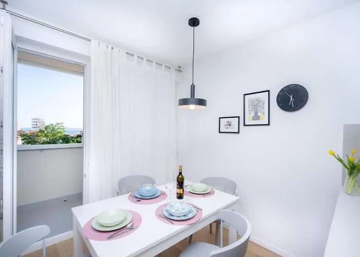 Billie With Balcony 아파트 스플리트