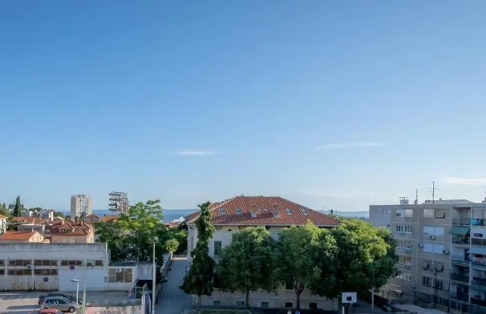 Billie With Balcony 아파트 스플리트