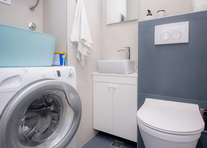 아파트 Billie With Balcony *