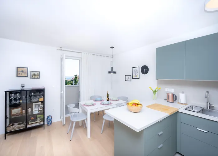 아파트 Billie With Balcony 스플리트