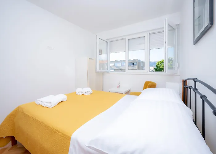 Billie With Balcony * 스플리트