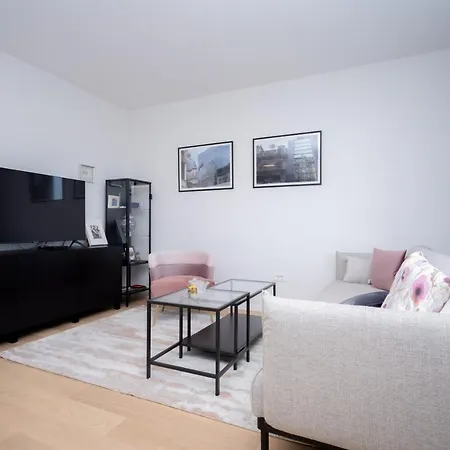 Billie With Balcony * سبليت