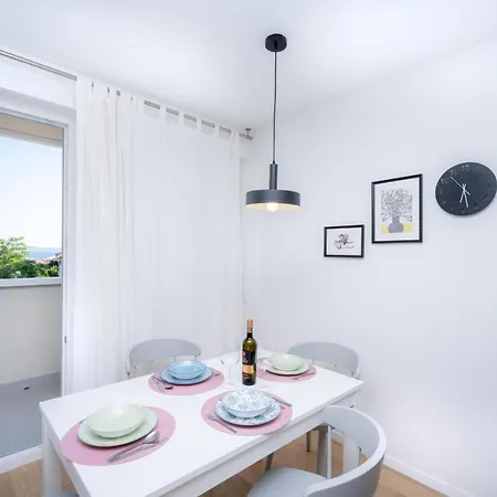 Billie With Balcony شقة سبليت