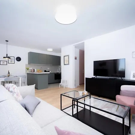 Billie With Balcony Lägenhet *