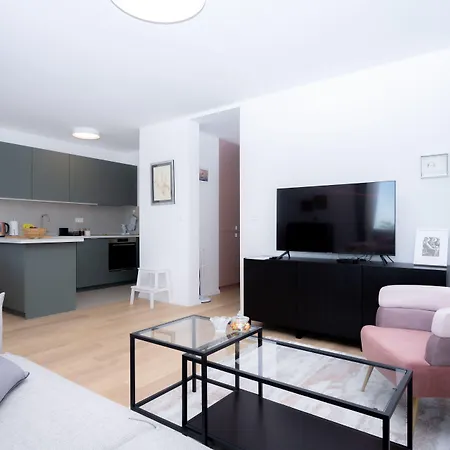 Billie With Balcony شقة سبليت