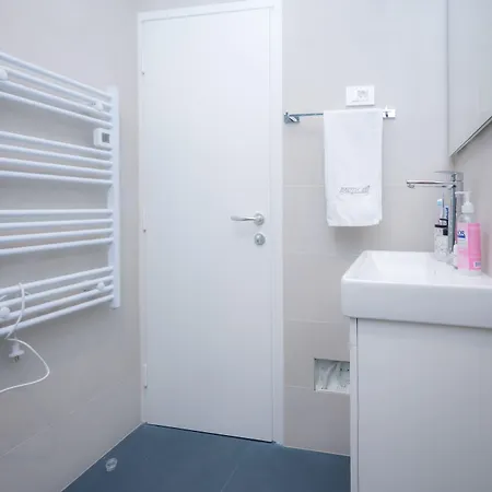 شقة Billie With Balcony سبليت